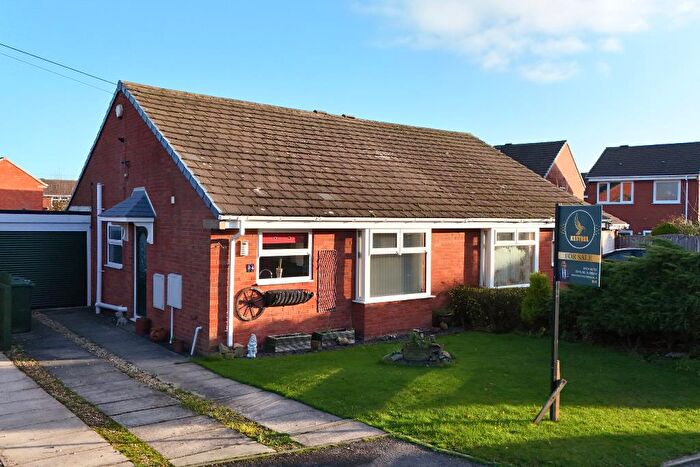 2 Bedroom Semi-Detached Bungalow For Sale In Alden Avenue, Morley, LS27