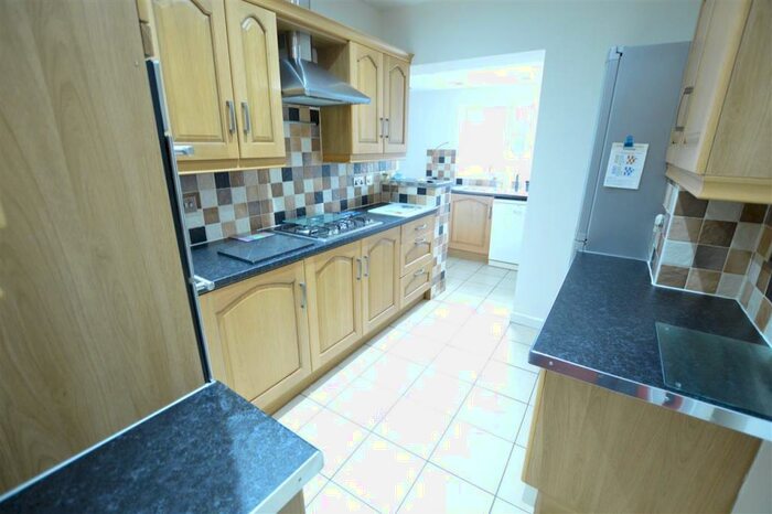 2 Bedroom Flat To Rent In Queslett Road, Pheasey, Great Barr, B43