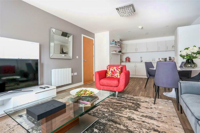 2 Bedroom Apartment To Rent In Rickman Drive, Birmingham, B15