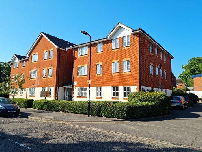 2 Bedroom Flat To Rent In Pimento Court, Olive Road, South Ealing, London, W5