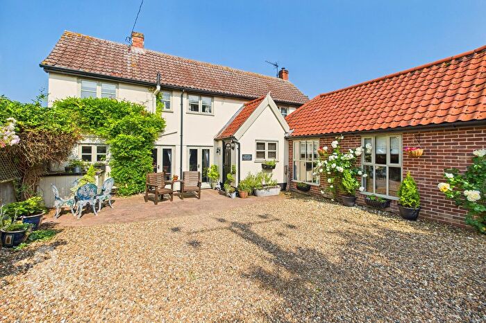 4 Bedroom Detached House For Sale In Vicarage Road, Wingfield, Diss, IP21