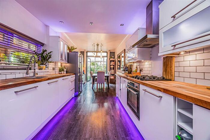 3 Bedroom Terraced House For Sale In Drayton Road, Portsmouth, PO2