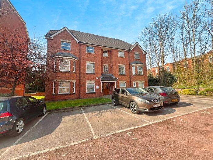 2 Bedroom Flat To Rent In Royal Court Drive, Bolton, BL1