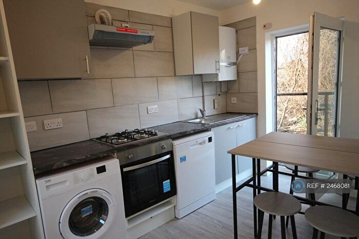1 Bedroom Flat To Rent In A, London, SW12