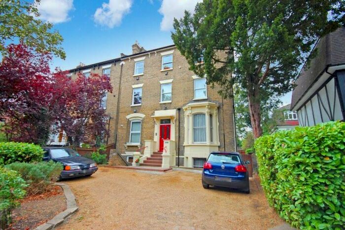 1 Bedroom Flat To Rent In Hermon Hill, Wanstead, E11