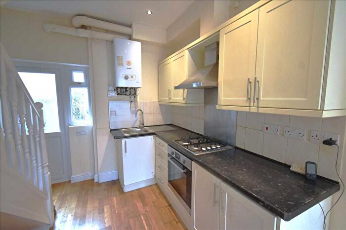 2 Bedroom House To Rent In Junction Road, Dartford, DA1