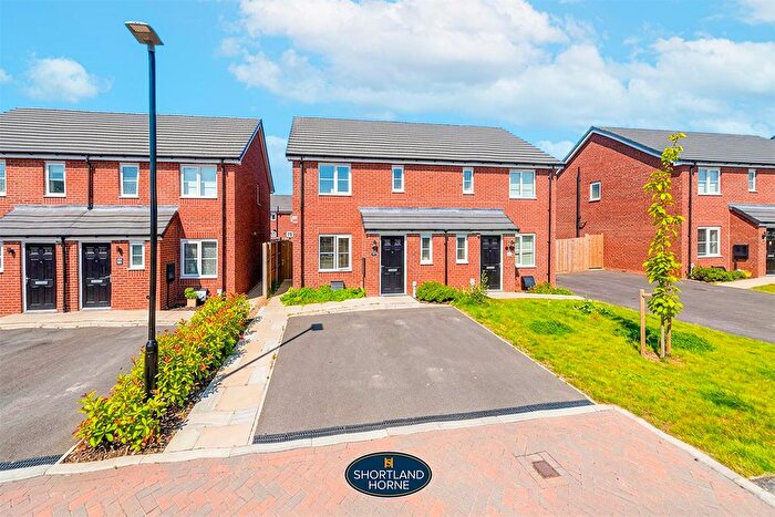 3 Bedroom Semi-Detached House To Rent In Bracken Walk, Willenhall, Coventry, CV3