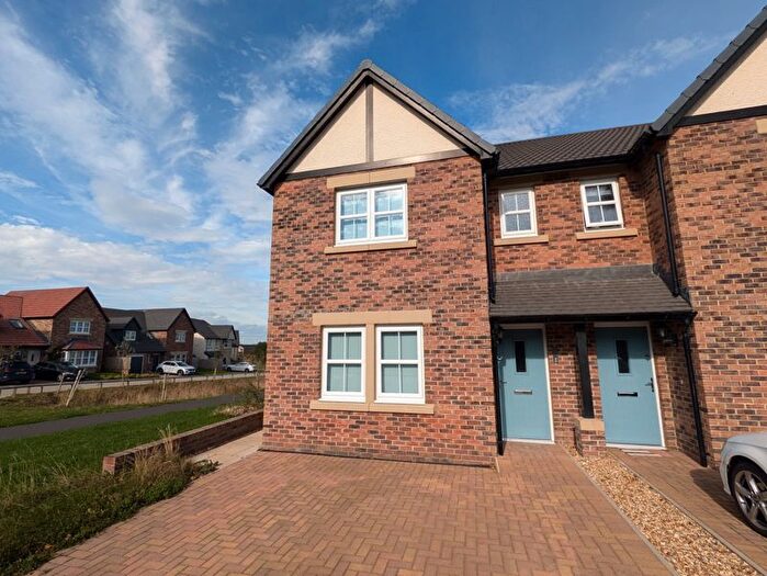 3 Bedroom Semi-Detached House To Rent In Brockwell Place, Ryton, NE40