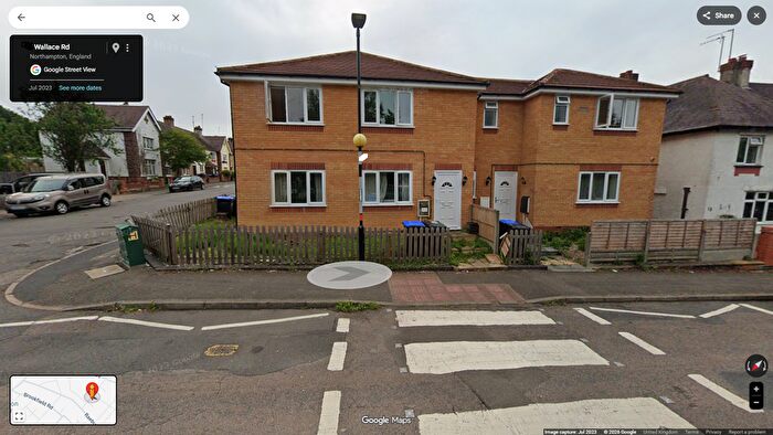 2 Bedroom Flat To Rent In Wallace Road, Northampton, NN2