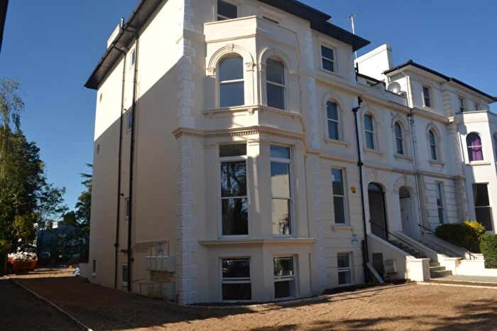 1 Bedroom Flat To Rent In Ewell Road, Surbiton, KT6
