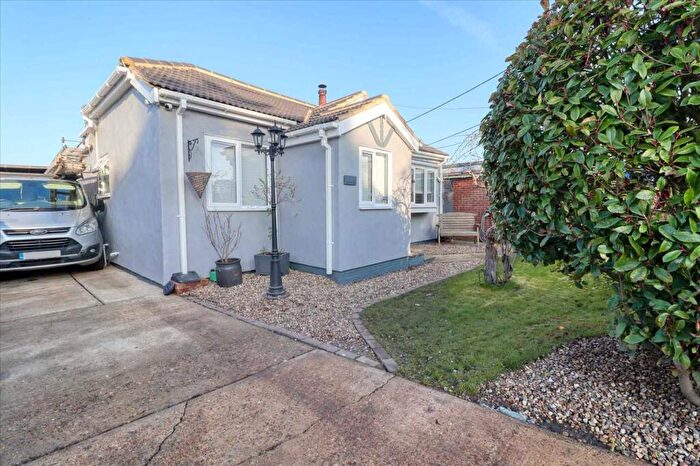 3 Bedroom Bungalow For Sale In Seaview Parade, St Osyth, St Osyth, CO16