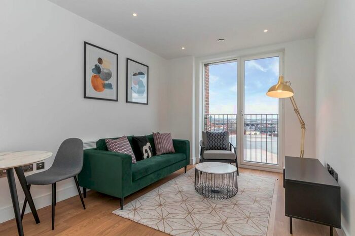 1 Bedroom Flat To Rent In Timber Yard East, Pershore Street, Birmingham, B5