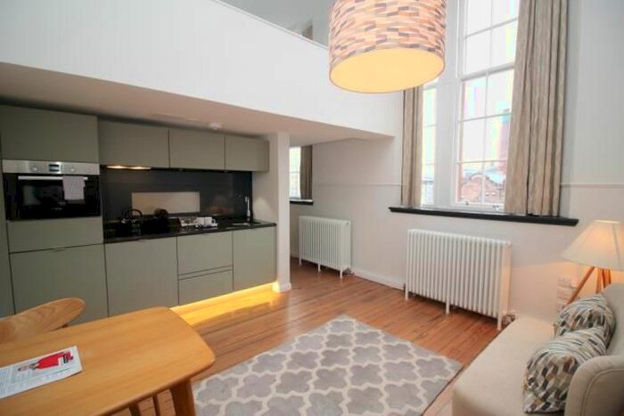 1 Bedroom Flat To Rent In Flat, Mcdonald Road, Edinburgh, EH7