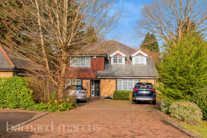 5 Bedroom House To Rent In Brighton Road, Banstead, SM7