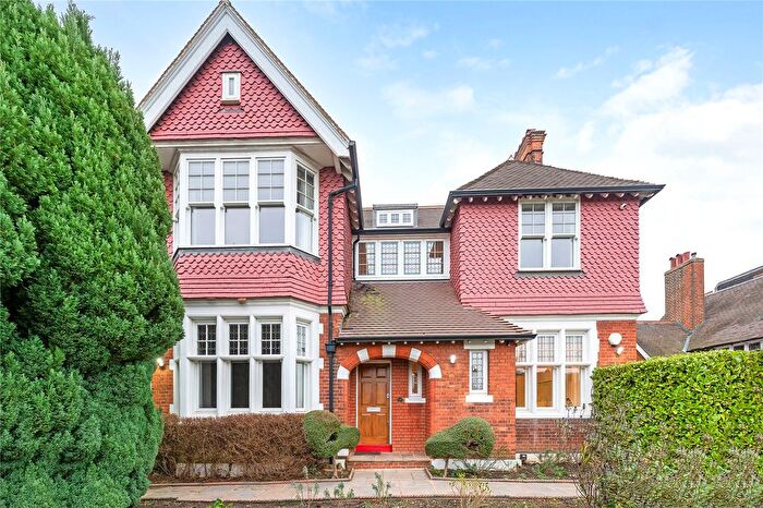 6 Bedroom Detached House For Sale In Vineyard Hill Road, London, SW19