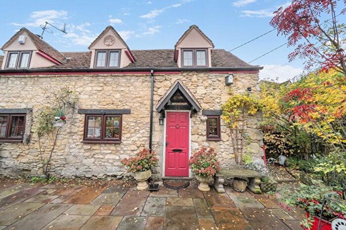 4 Bedroom Detached House For Sale In Valentine Cottage, Crown Road, Oxford, OX33
