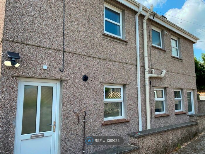 2 Bedroom Detached House To Rent In Cefn Y Bryn, Llanfairpwllgwyngyll, LL61