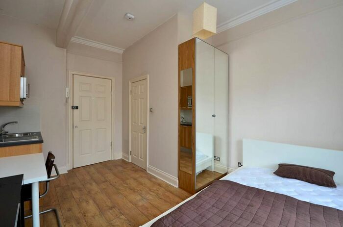 Studio To Rent In Elvaston Place, South Kensington, London, SW7
