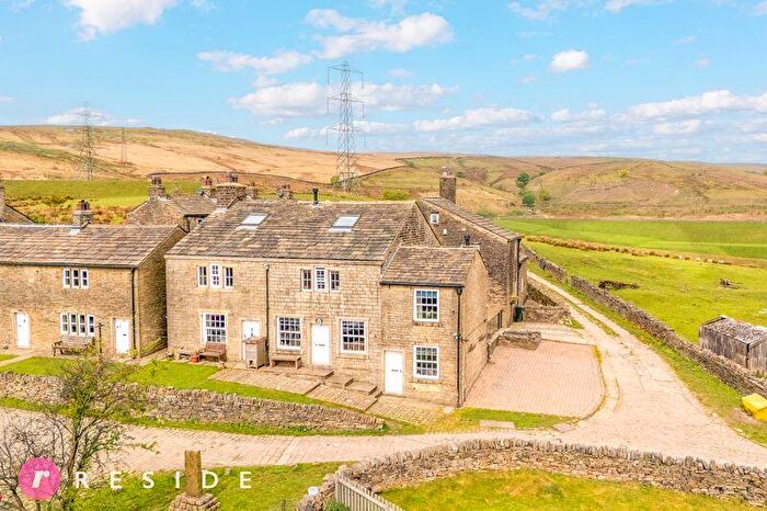 4 Bedroom Cottage For Sale In Knacks Lane, Prickshaw Village, Rochdale, OL12