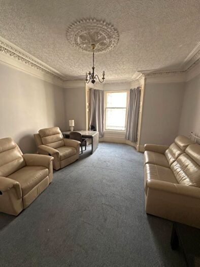 2 Bedroom House To Rent In Whitehall Crescent, City Centre, Dundee, DD1