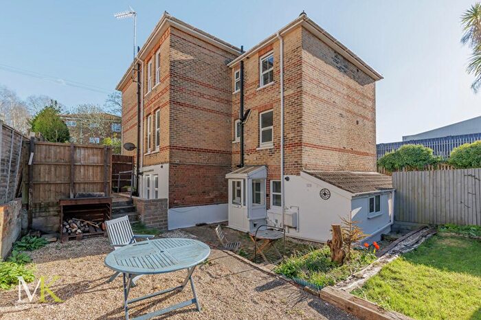 1 Bedroom Flat For Sale In St. Clements Road, Bournemouth, BH1