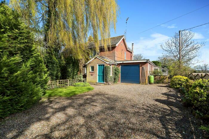4 Bedroom Detached House For Sale In Hindolveston Road, Thurning, Dereham, Norfolk, NR20