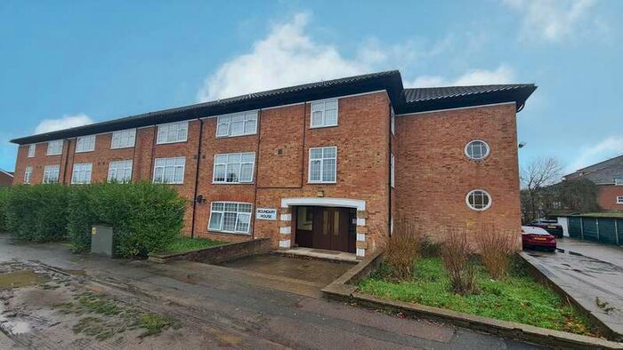 Flat To Rent In Boundary Lane, Welwyn Garden City, AL7