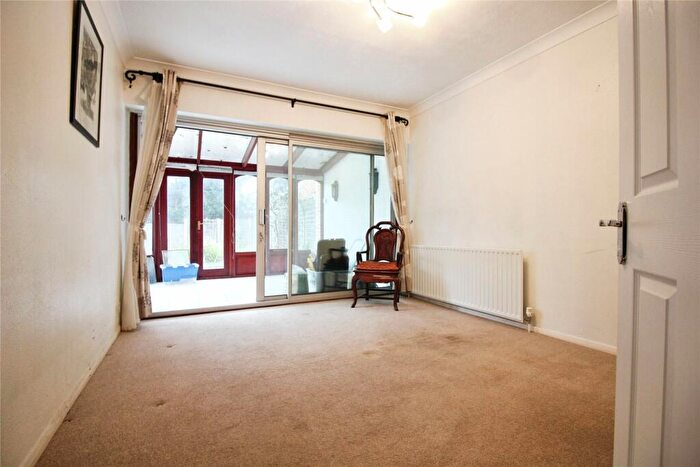 3 Bedroom Semi-Detached House For Sale In Wild Briar, Finchampstead, Wokingham, RG40
