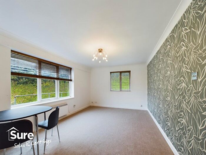 2 Bedroom Flat To Rent In Aldwyck Court, Leighton Buzzard Road, Hemel Hempstead, Hertfordshire, HP1