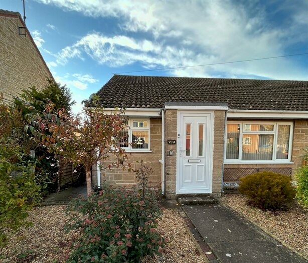 2 Bedroom Semi-Detached Bungalow For Sale In Bridle Way, Barwick, Yeovil, BA22