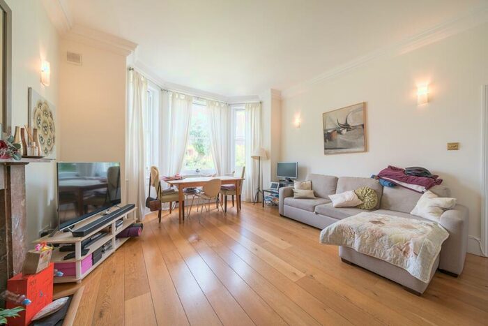 2 Bedroom Flat To Rent In Fellows Road London, NW3