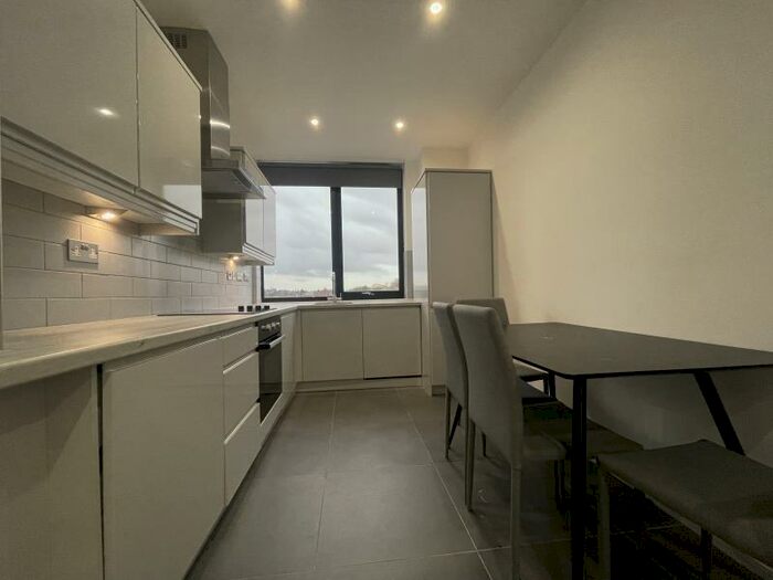 2 Bedroom Apartment To Rent In Knights House, Parade, Sutton Coldfield, B72