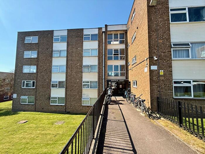 1 Bedroom Flat To Rent In Handcross Road, Luton, LU2