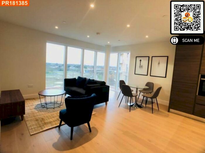 2 Bedroom Flat To Rent In Pegler Square, London, SE3