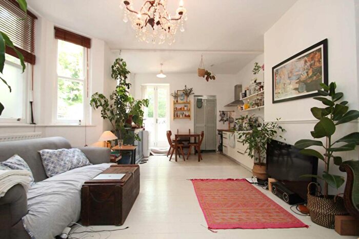 1 Bedroom Flat To Rent In Archway Road, Highgate, N6