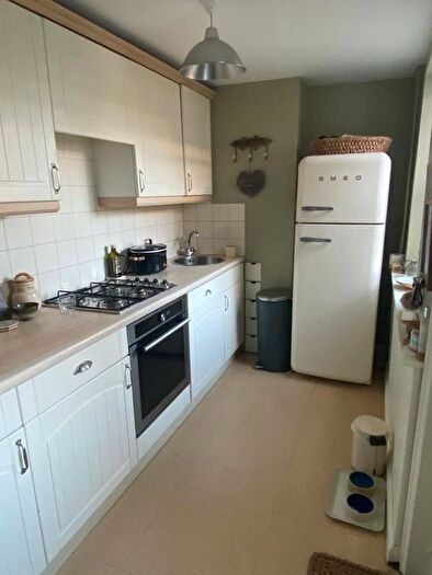 2 Bedroom Cottage To Rent In Fielding Street, Faversham, ME13