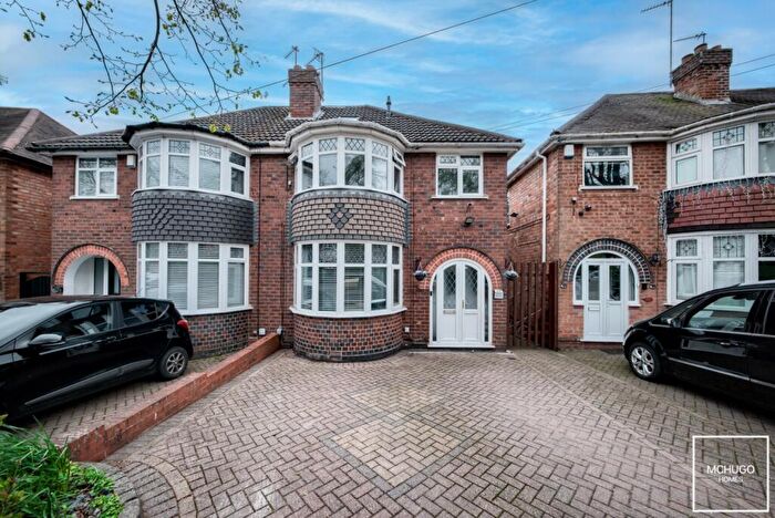 4 Bedroom Semi Detached House For Sale In Grayswood Park Road, Quinton, B32