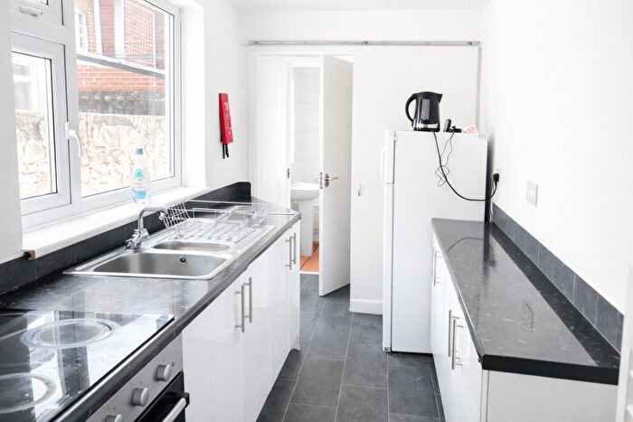 4 Bedroom Terraced House To Rent In Osmaston Street, Lenton, Nottingham, NG7
