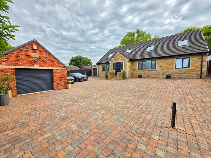 6 Bedroom Detached House For Sale In Dog Hill Drive, Shafton, Barnsley, S72