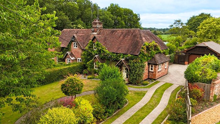 3 Bedroom Cottage For Sale In Grange, Wimborne, BH21