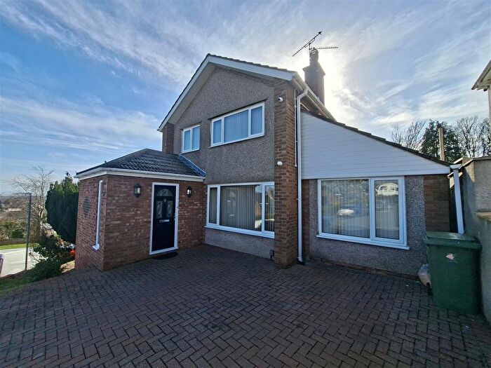 3 Bedroom Detached House For Sale In Meadvale Road, Rumney, Cardiff, CF3