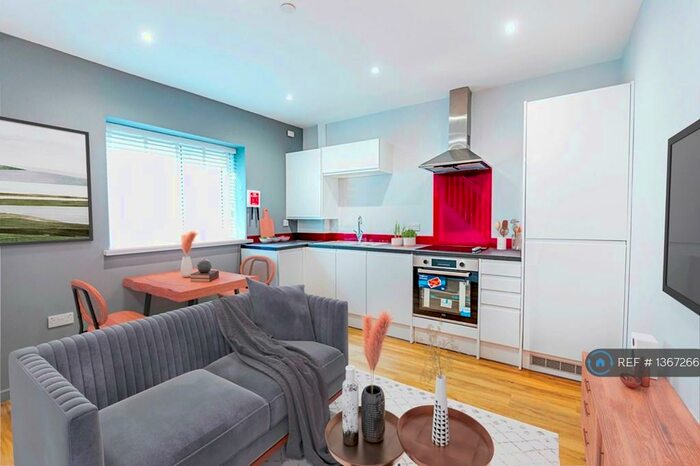 1 Bedroom Flat To Rent In Godfrey Road, Newport, NP20