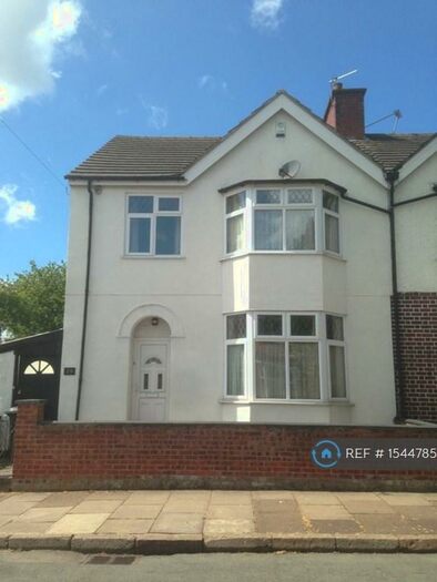 4 Bedroom Semi-Detached House To Rent In Sykefield Avenue, Leicester, LE3