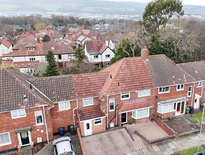 4 Bedroom Semi Detached House For Sale In Dovedale Gardens, Low Fell, Gateshead, NE9