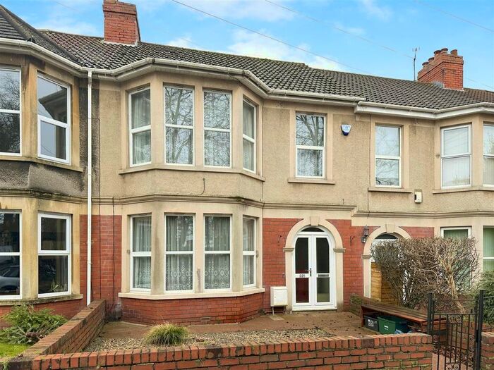 3 Bedroom Property To Rent In Redcatch Road, Knowle, Bristol, BS4