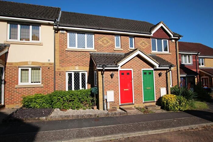 3 Bedroom Terraced House To Rent In Knaphill, Woking, Surrey, GU21
