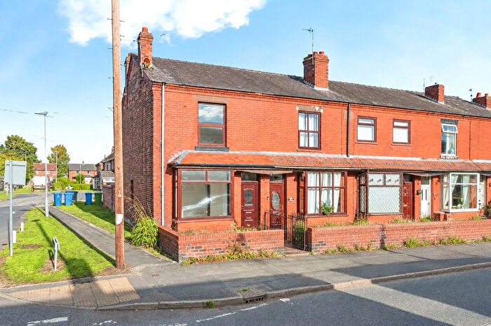 2 Bedroom Semi Detached House For Sale In Warrington Road, Glazebury, Warrington, Cheshire, WA3