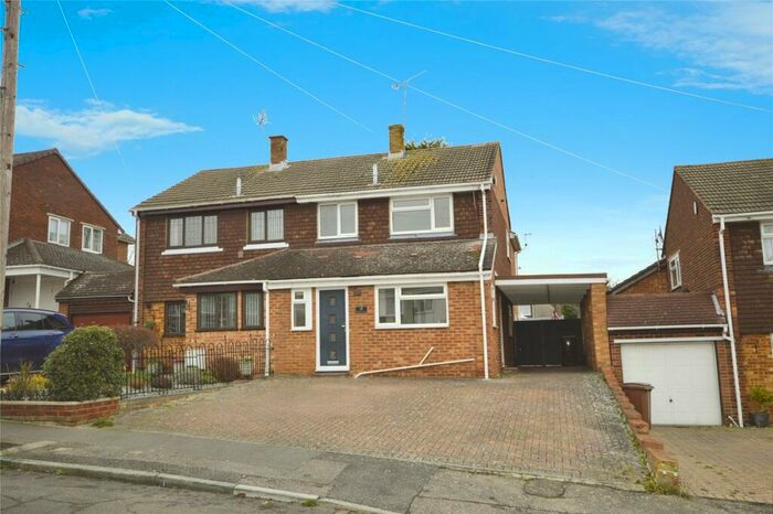 3 Bedroom Semi-Detached House To Rent In Rochester Crescent, Hoo, Rochester, Kent, ME3