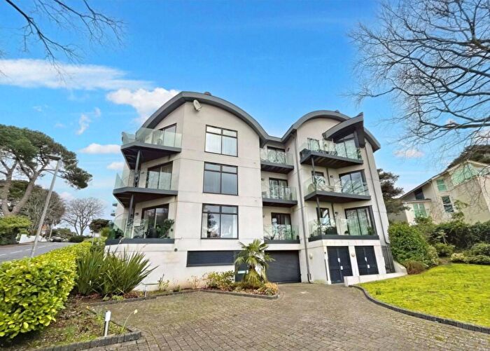 2 Bedroom Flat To Rent In Corfe View Road, Seacrest, BH14