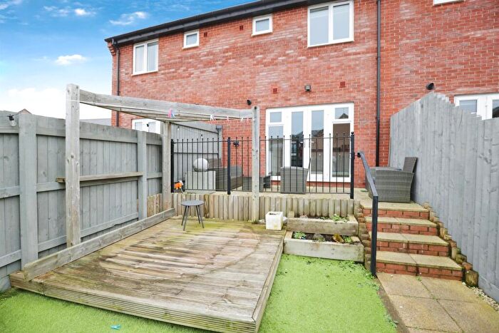2 Bedroom Terraced House For Sale In Juniper Way, Rugby, CV21
